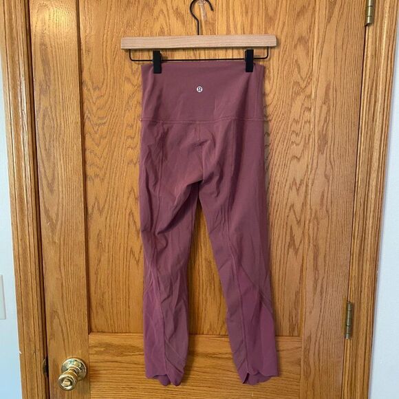 Lululemon Wunder Under Crop II - Picture 4 of 5